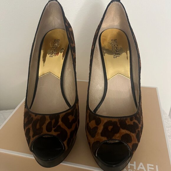 Michael Kors Leopard print heels - Picture 3 of 7